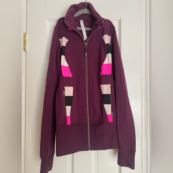 Lululemon zip up jacket. Maroon with color block on each side. Size 2 - Picture 1 of 4
